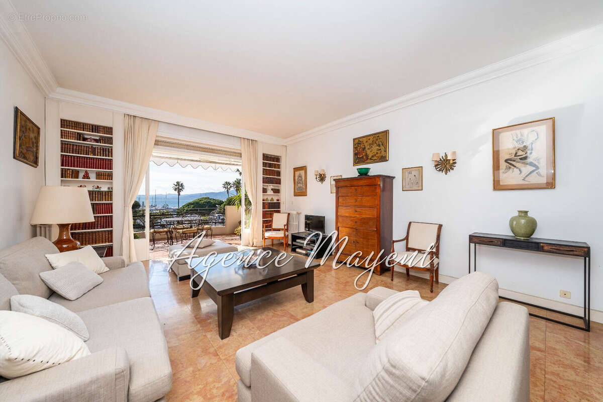 Appartement à CANNES