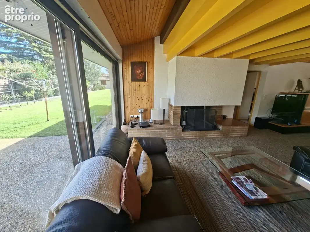 Maison 6 pièces 205 m² à vendre à Saint-Medard-En-Jalles (33160) - photo 5