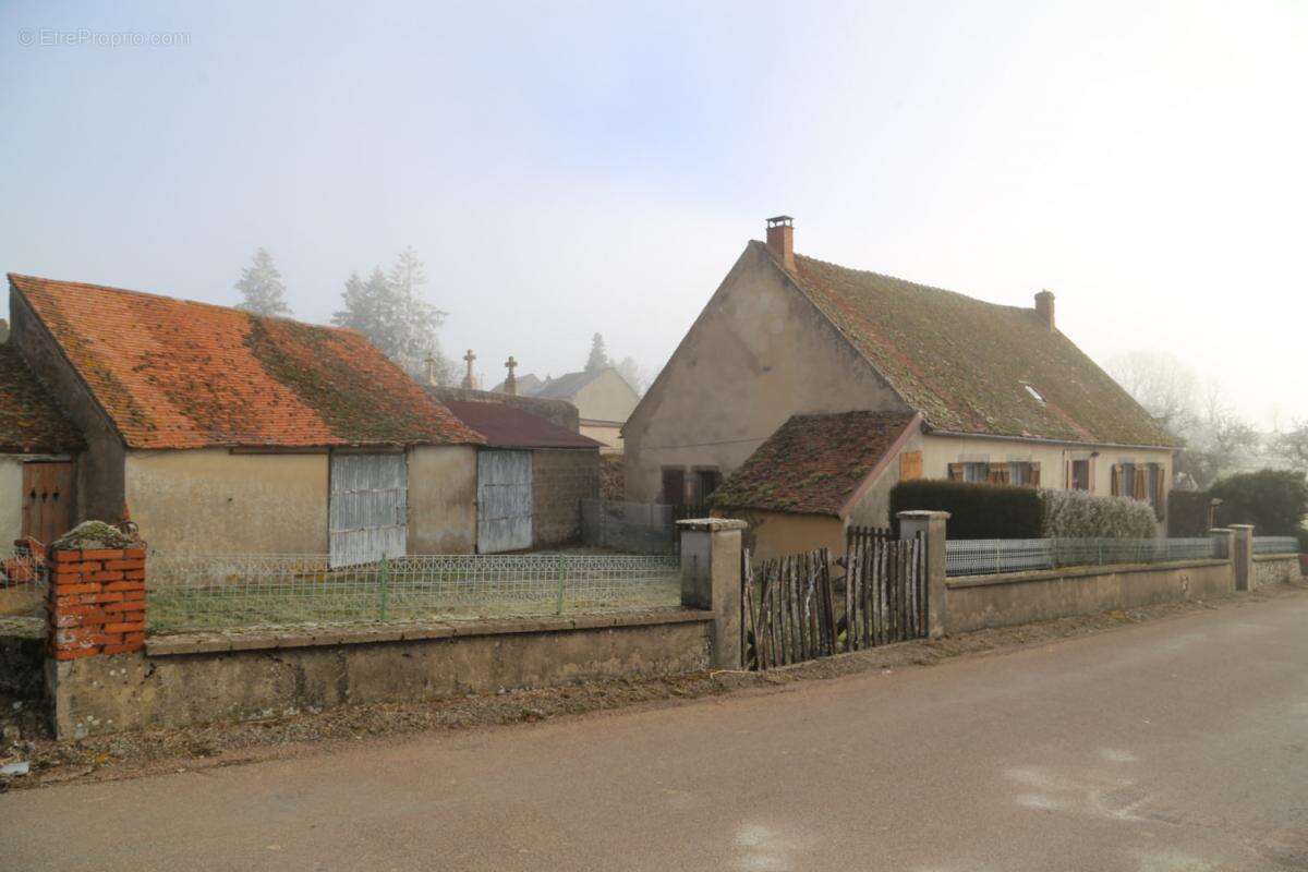 Maison à SAVILLY