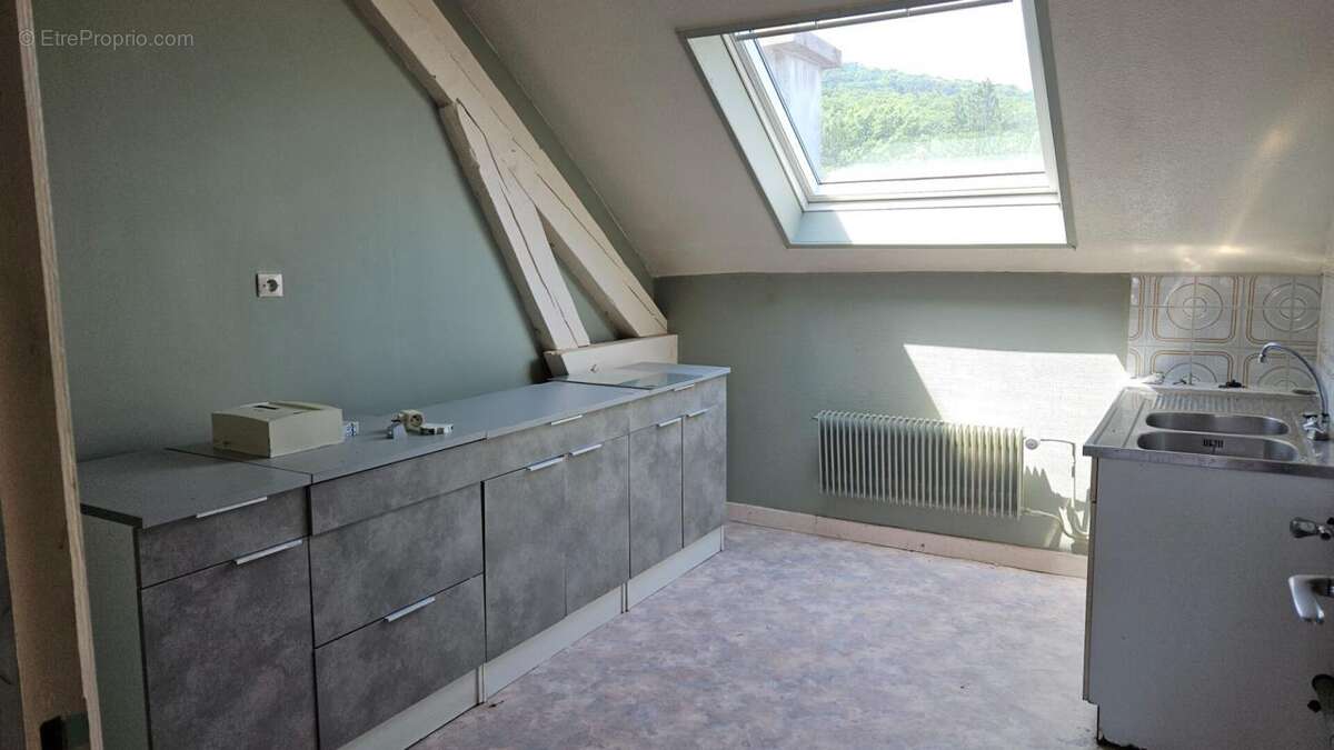 Appartement à CRAVANCHE