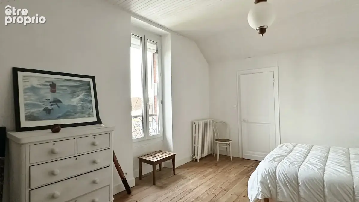 Maison de maitre de type t8 de 202 m2 avec piscine - photo 14