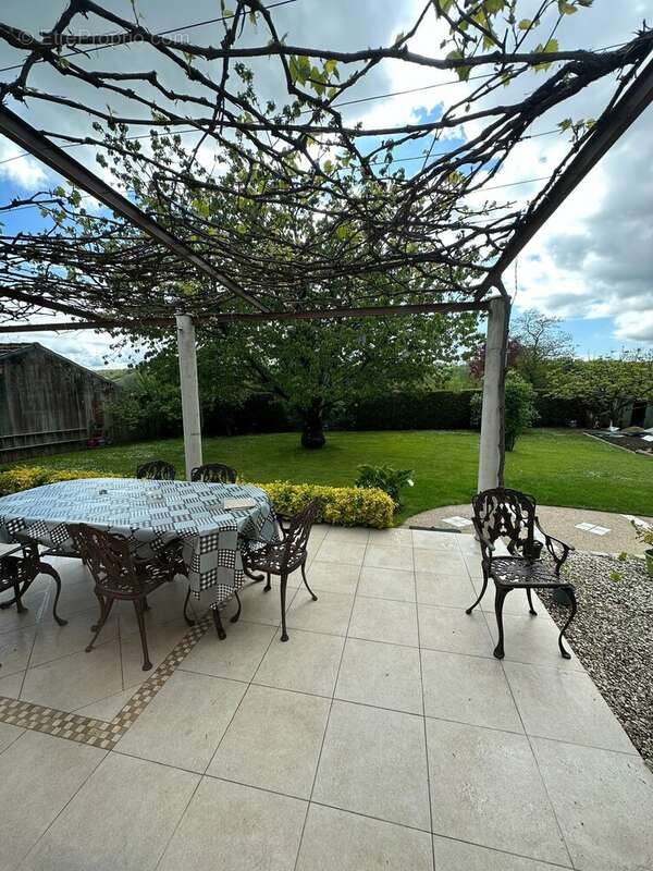 Maison à LIVRY-SUR-SEINE