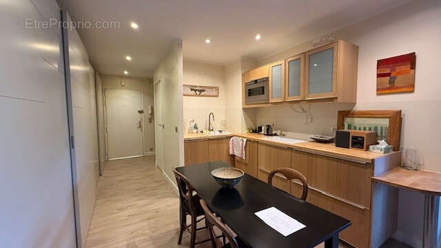 A vendre 2p 66m2 traversant les hesperides saint-james a neuilly sur seine - photo 8