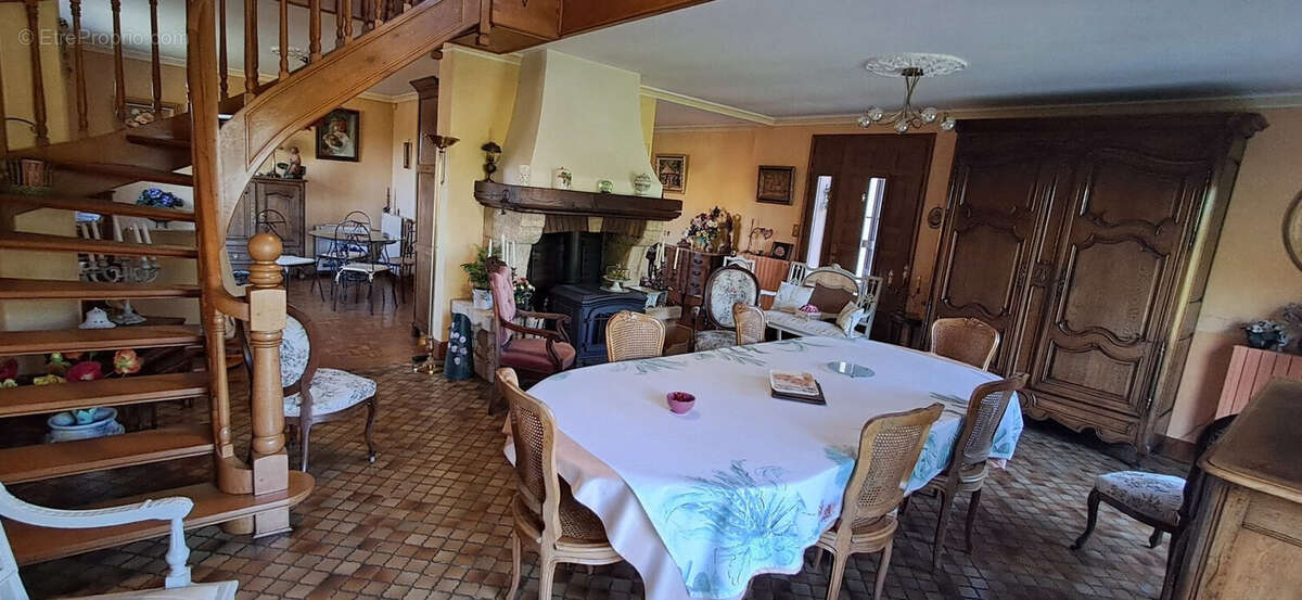 Maison 150 m² à Vivier-Au-Court  - photo 3