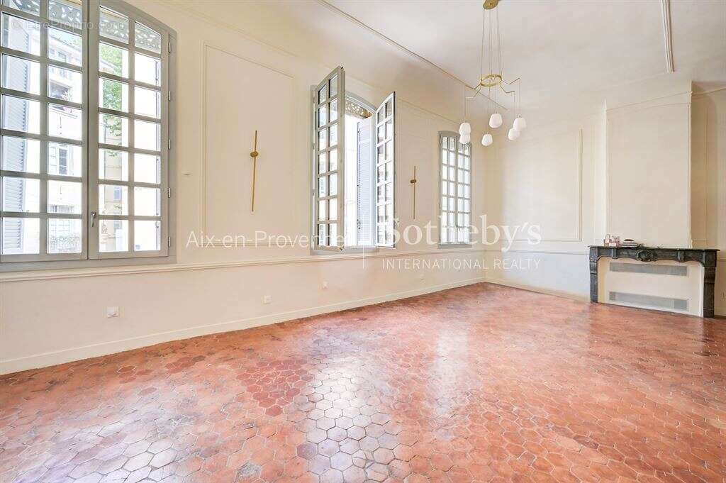 Appartement à AIX-EN-PROVENCE
