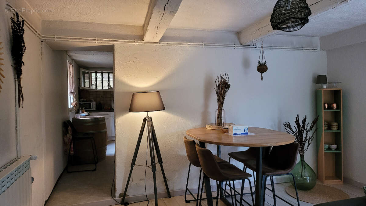 Maison à SAINT-SATURNIN-LES-AVIGNON