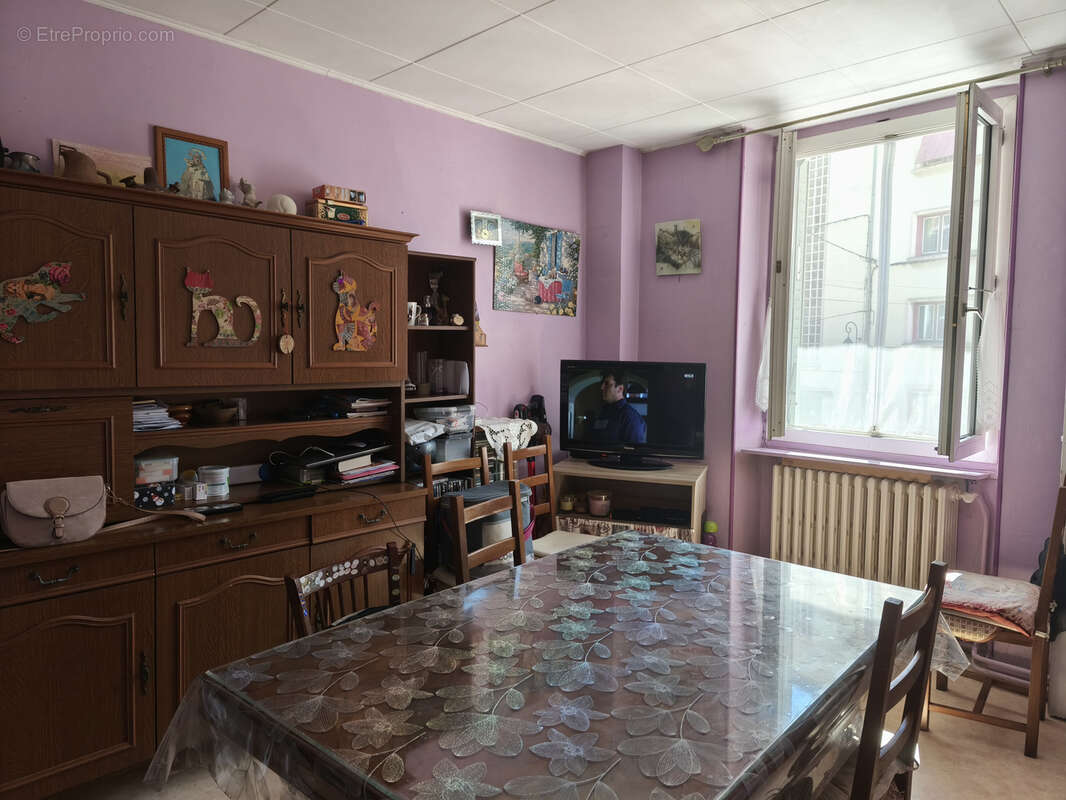 Appartement à TENAY