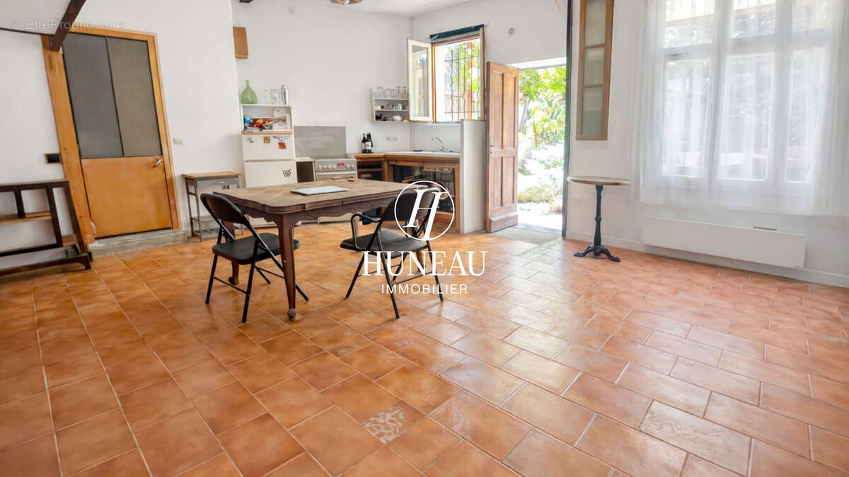 Appartement à PARIS-20E