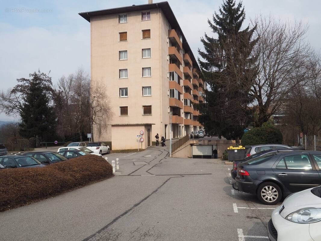 Parking à ANNECY