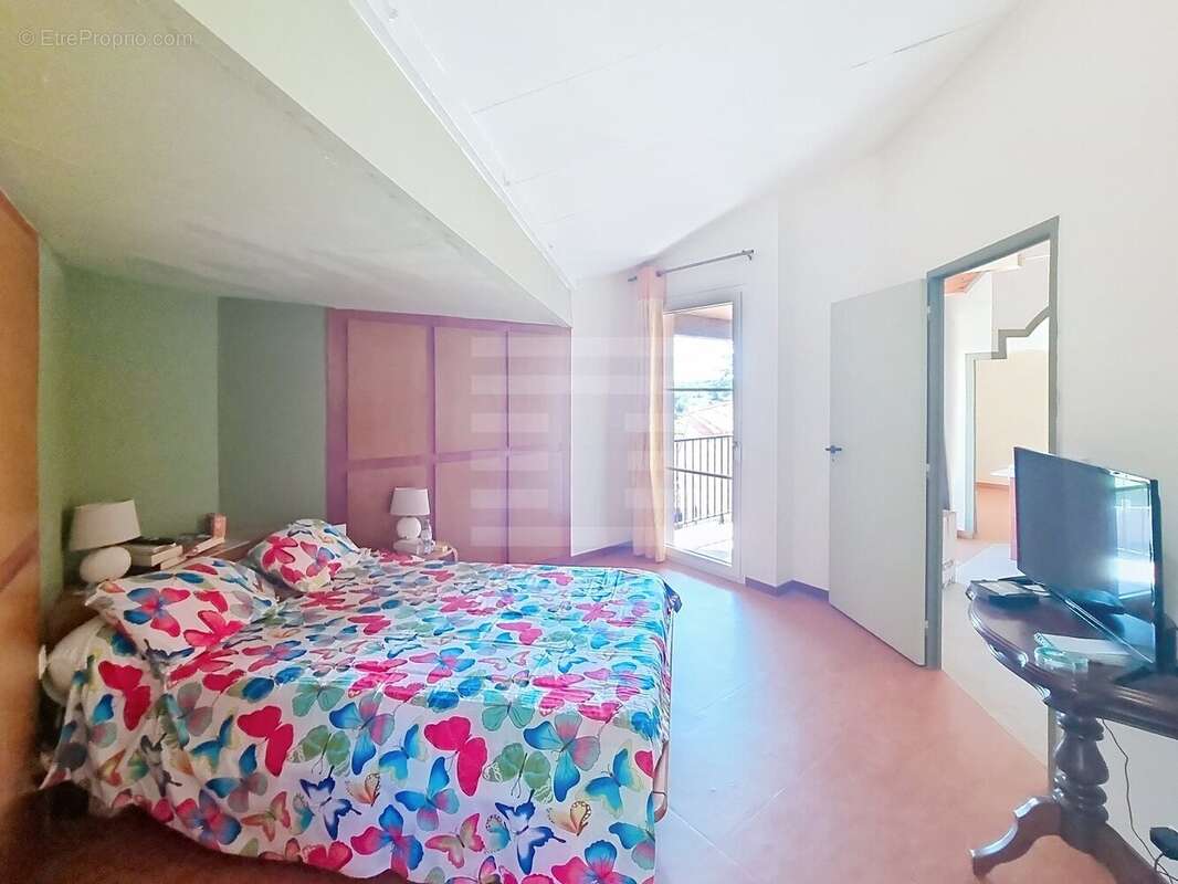 Maison à LEZIGNAN-CORBIERES