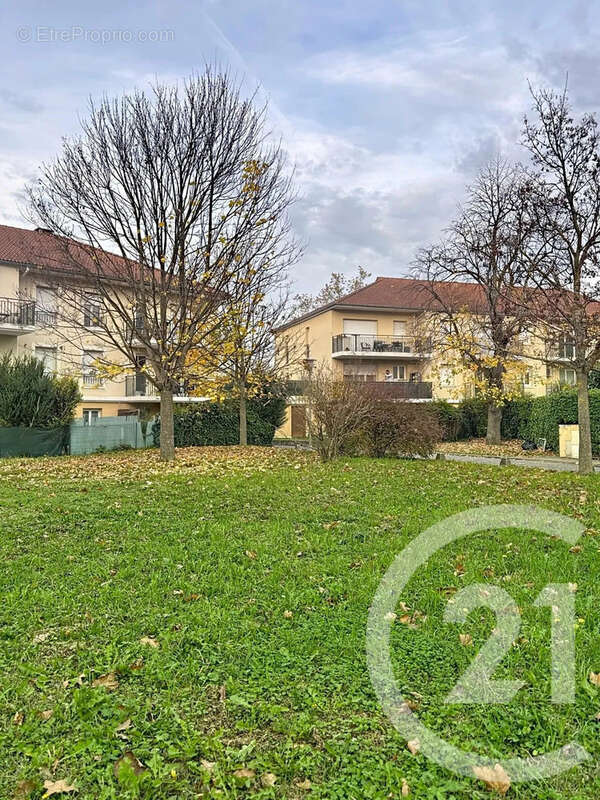 Appartement à VAULX-EN-VELIN