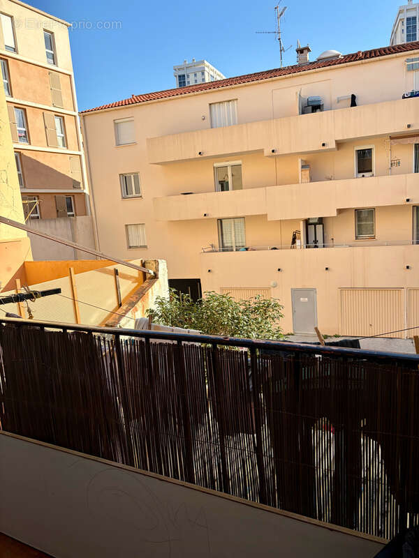 Toulon est champdemars type 2/3 loue - ideal investisseur - photo 6