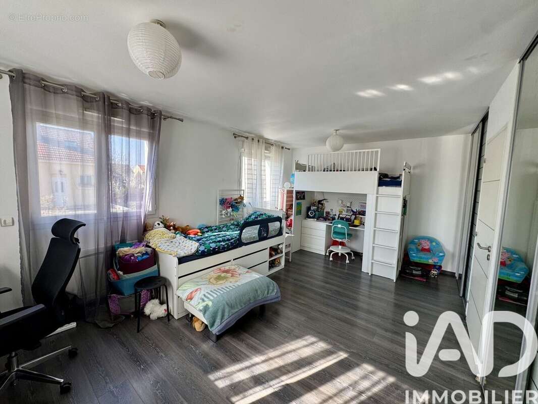 Photo 5 - Maison à MORANGIS