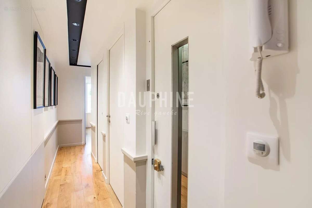 Appartement à PARIS-7E