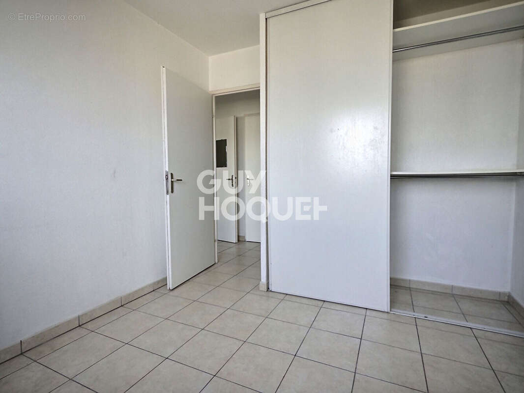Appartement à MARSEILLE-1E
