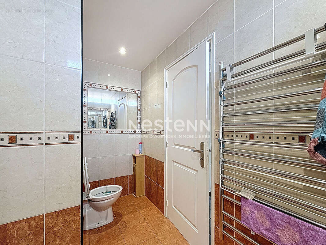 Appartement à VALLAURIS