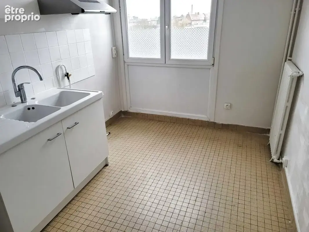 AMIENS. Appartement de type 2. - photo 2