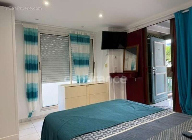 Appartement à vendre 3 pièces SAINT FRANCOIS (971) - photo 5