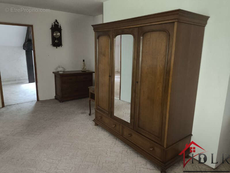 THIEFFRANS 70230 Maison de Village mitoyenne de 142 m2 sur 2 - photo 8