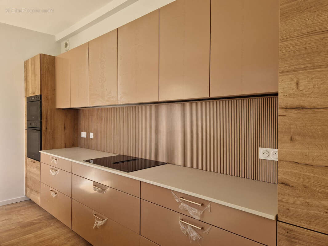 BORDEAUX CAUDERAN - Belle échoppe rénovée 4 chambres - photo 4