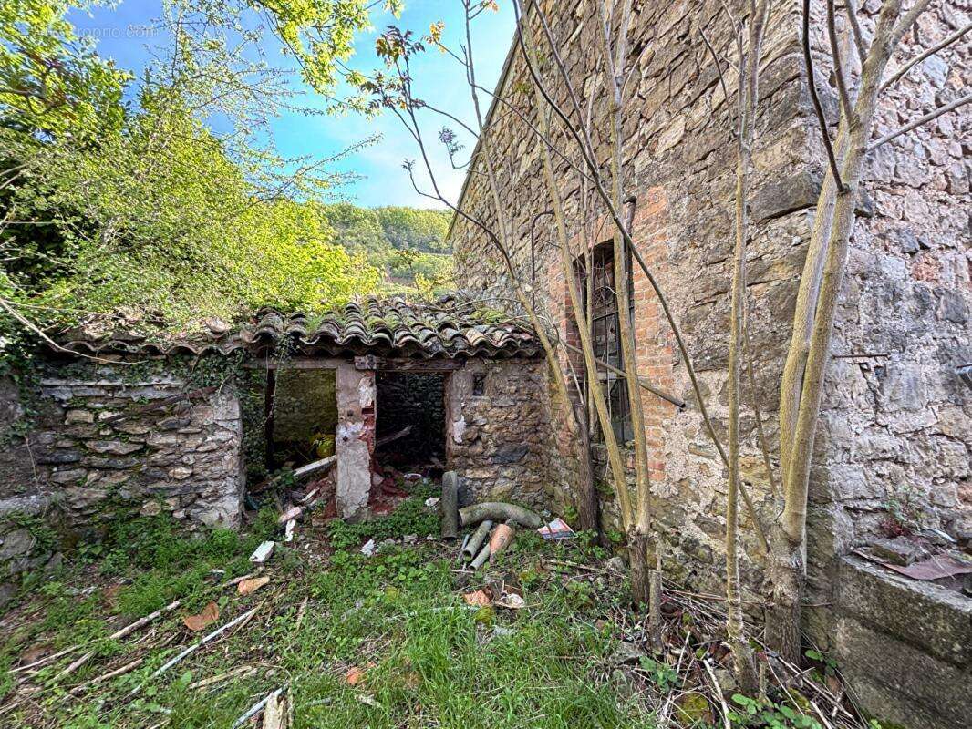 Ancienne grange à restaurer - photo 2