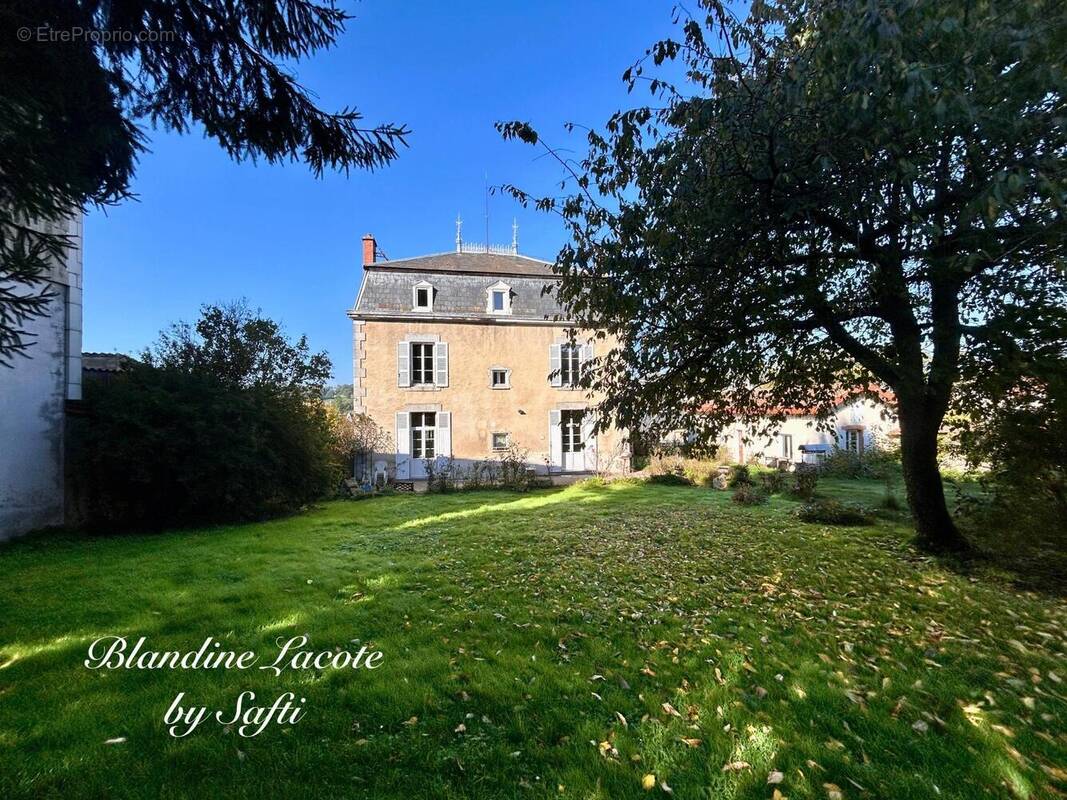 Photo 1 - Maison à AUZANCES