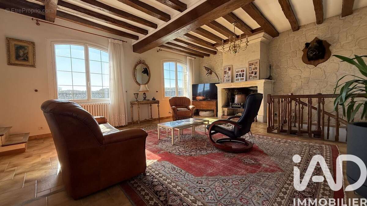 Photo 2 - Maison à SAINT-CLEMENT-DES-LEVEES