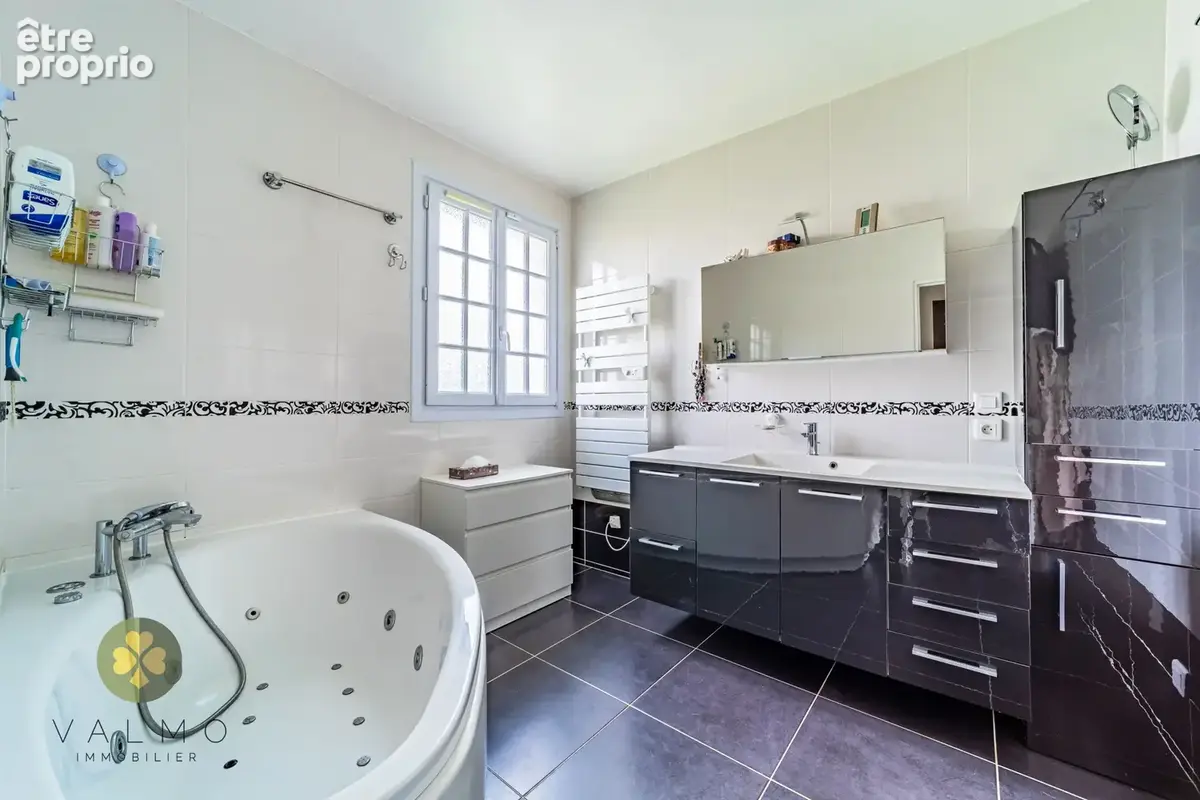 DEPT Yvelines (78) Maule + Maison 143m2 + familliale - photo 4
