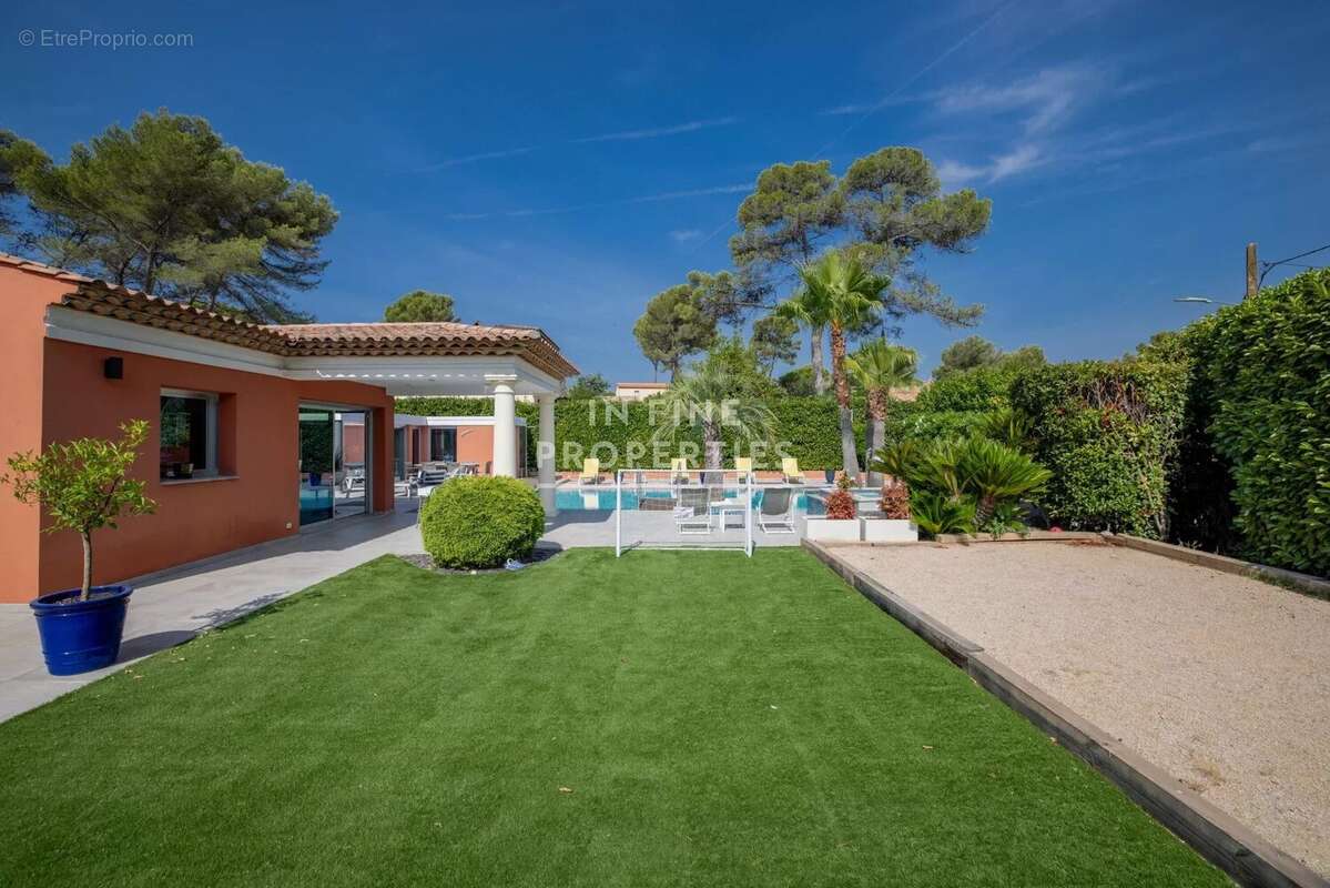 Mougins - villa de plain-pied- 4 chambres - photo 26