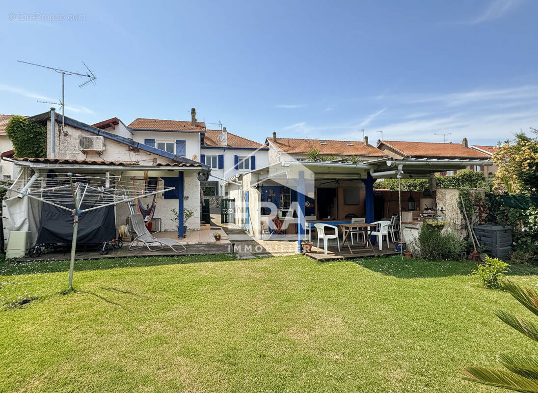 Maison à TARNOS