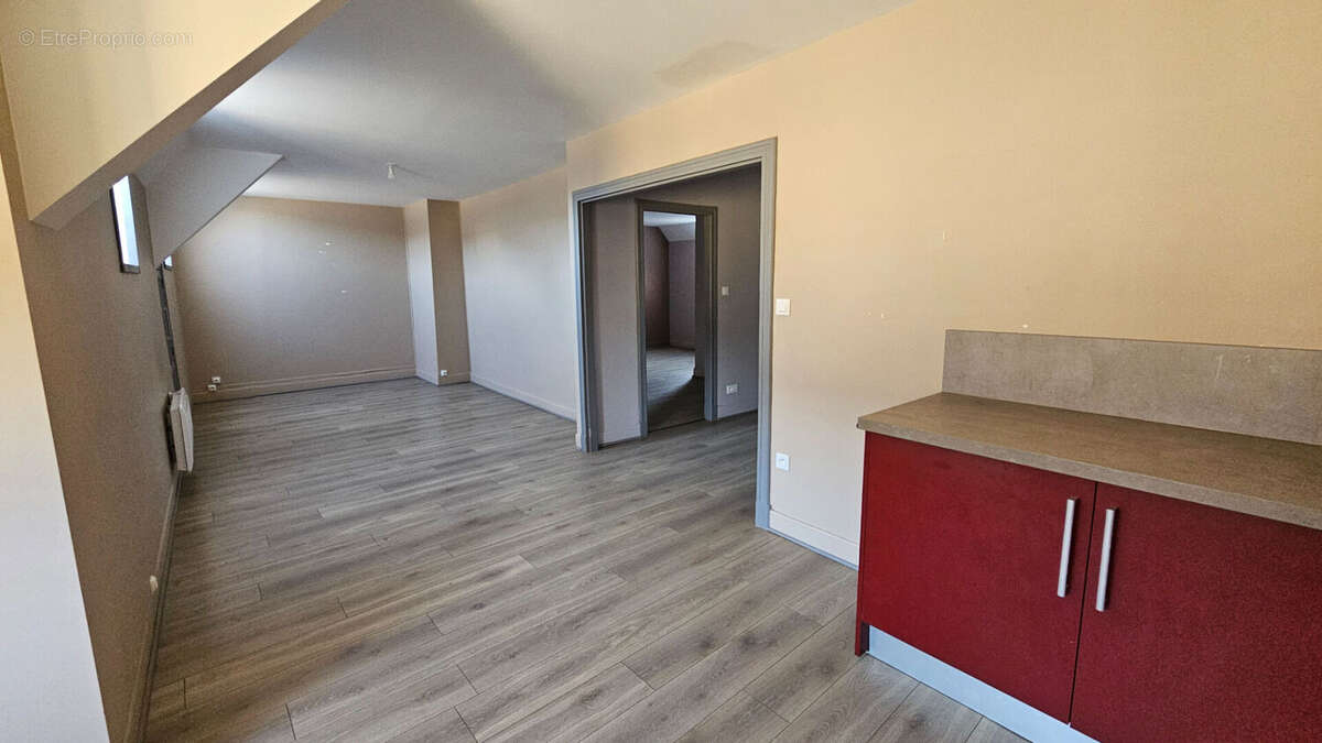Appartement à SAINT-GENIEZ-D'OLT