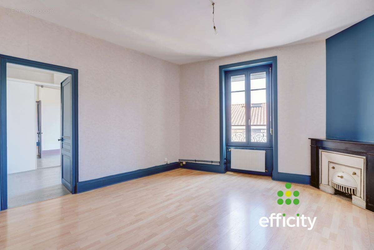 Appartement à OULLINS