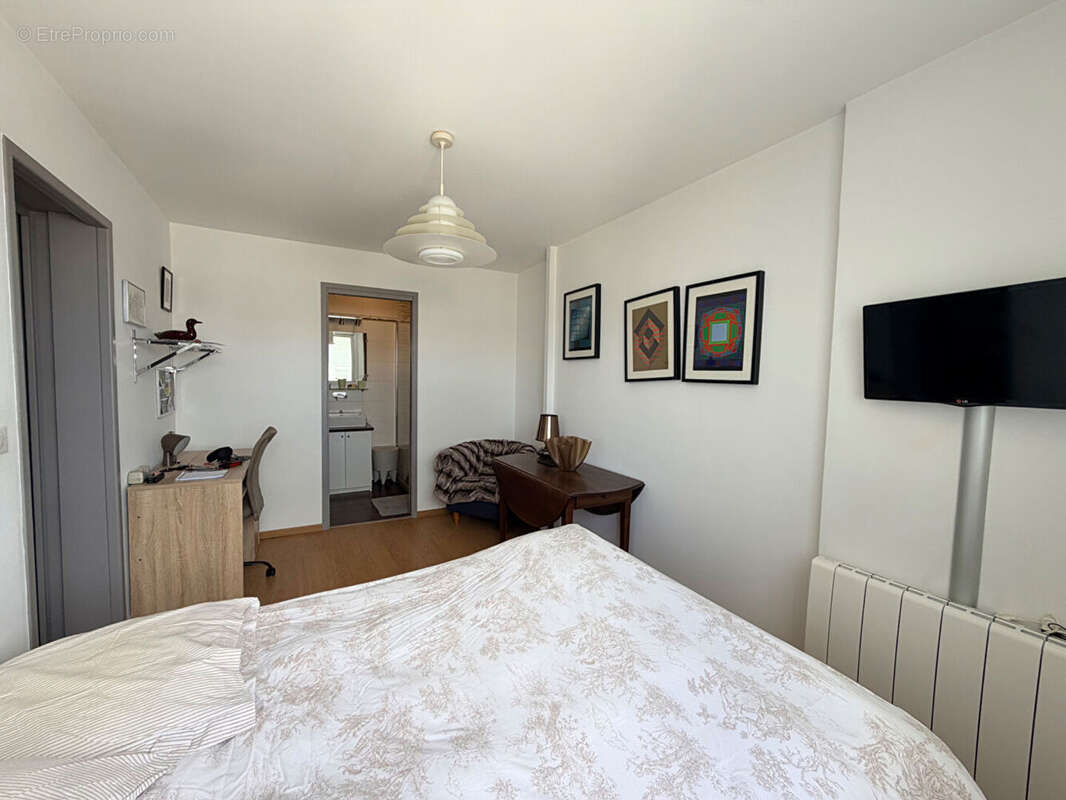 Aurillac secteur Gravier Appartement T3 77 m² avec garage - photo 12
