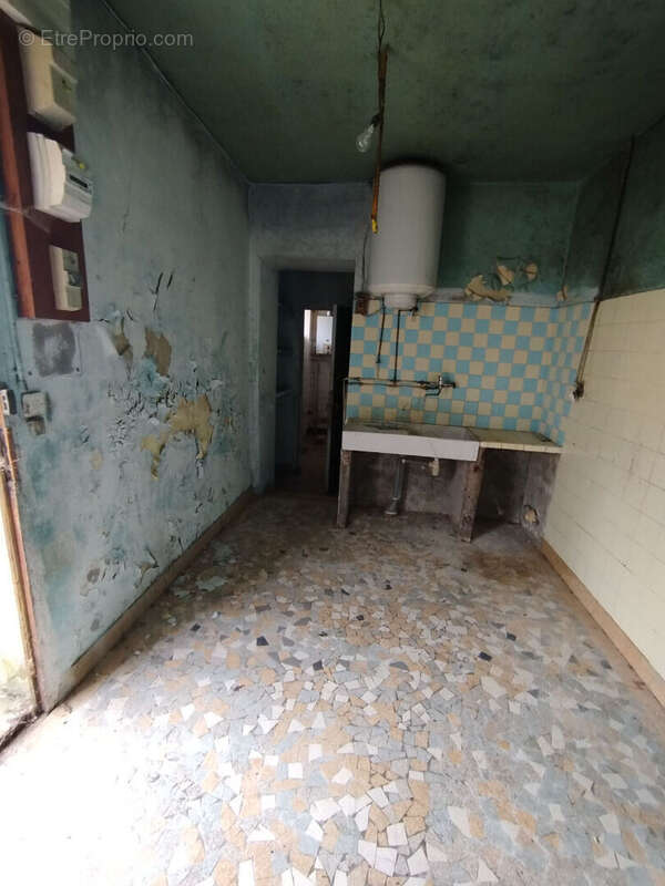 Maison à GREEZ-SUR-ROC