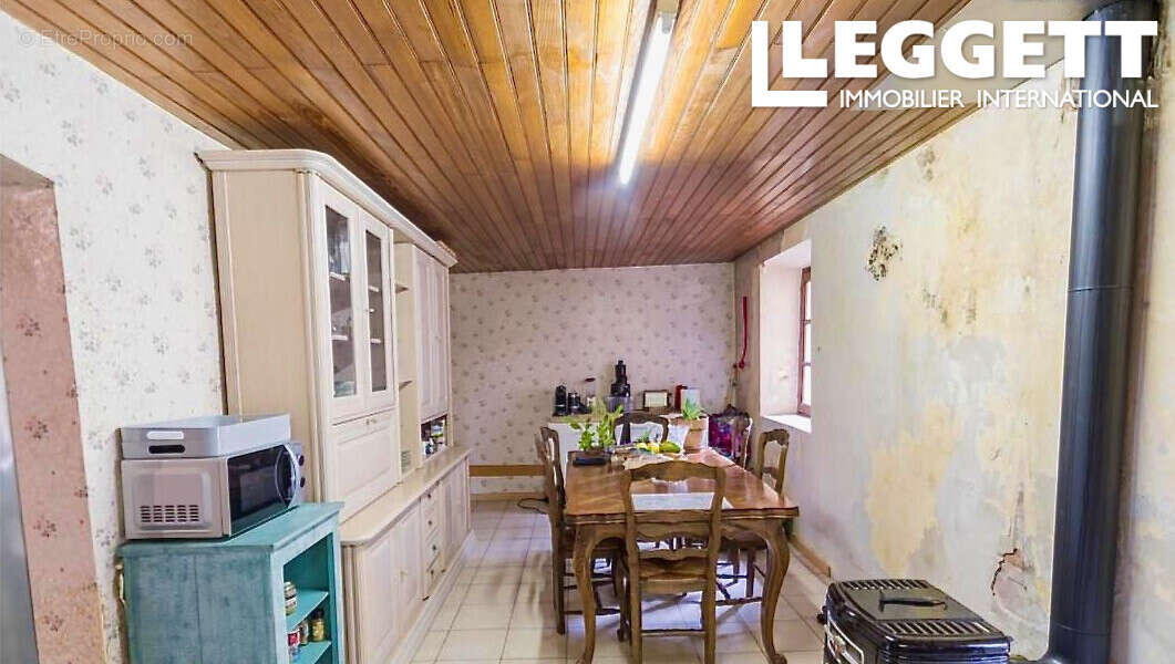 Maison à MOLIERES-SUR-CEZE