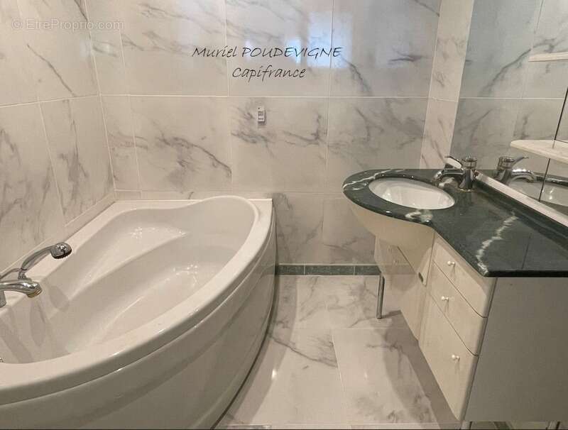 Maison à ROQUEMAURE