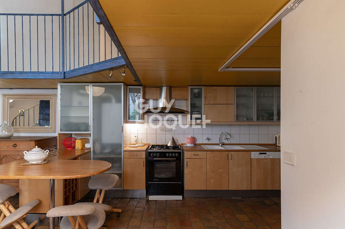 Appartement à LYON-1E