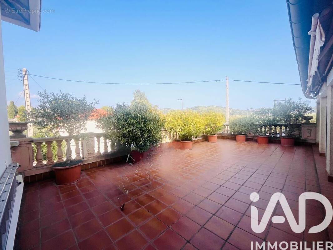 Photo 1 - Maison à CANNES