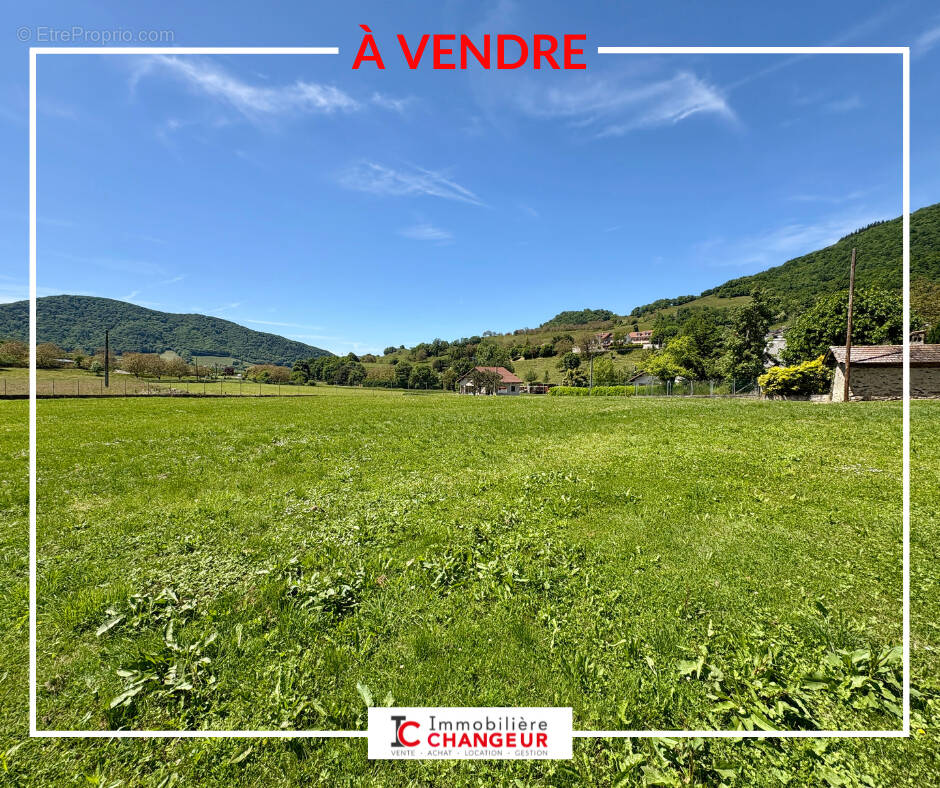 Terrain à VOIRON