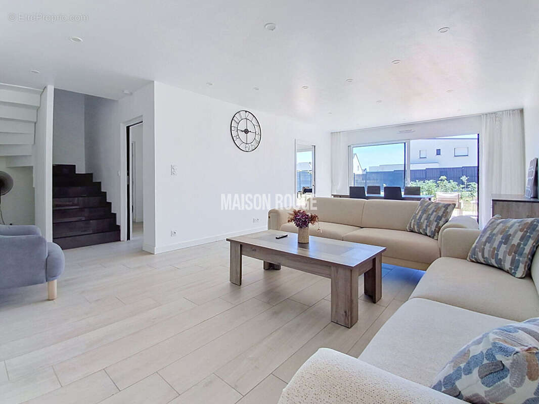 Une maison contemporaine d'exception, entre confort, élégance et sérénité - 2023 - Coup de coeur assuré - PLOUFRAGAN - photo 5