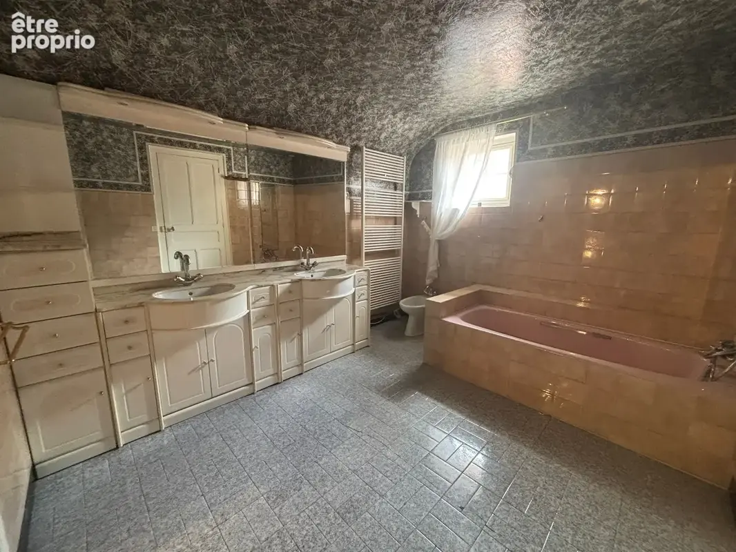 Grande maison familiale de 268 m² au cœur de Bléneau (89220) - photo 6