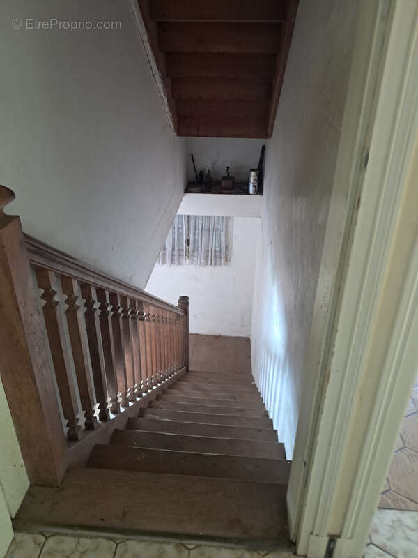 Une maison T4 pleine de potentiel vous attend aux portes de Lubersac ! - photo 8