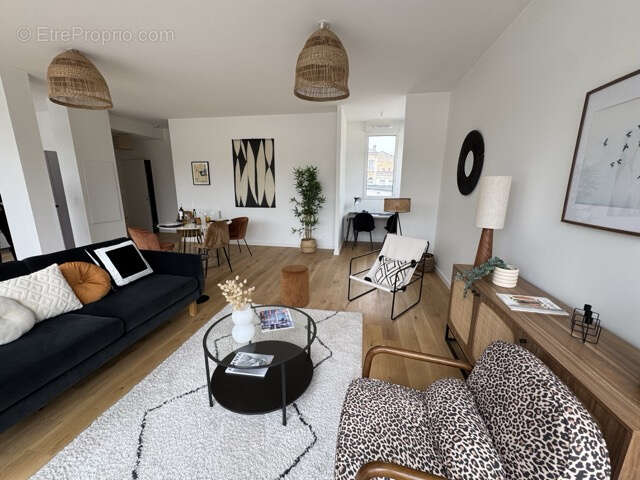 Appartement à BORDEAUX