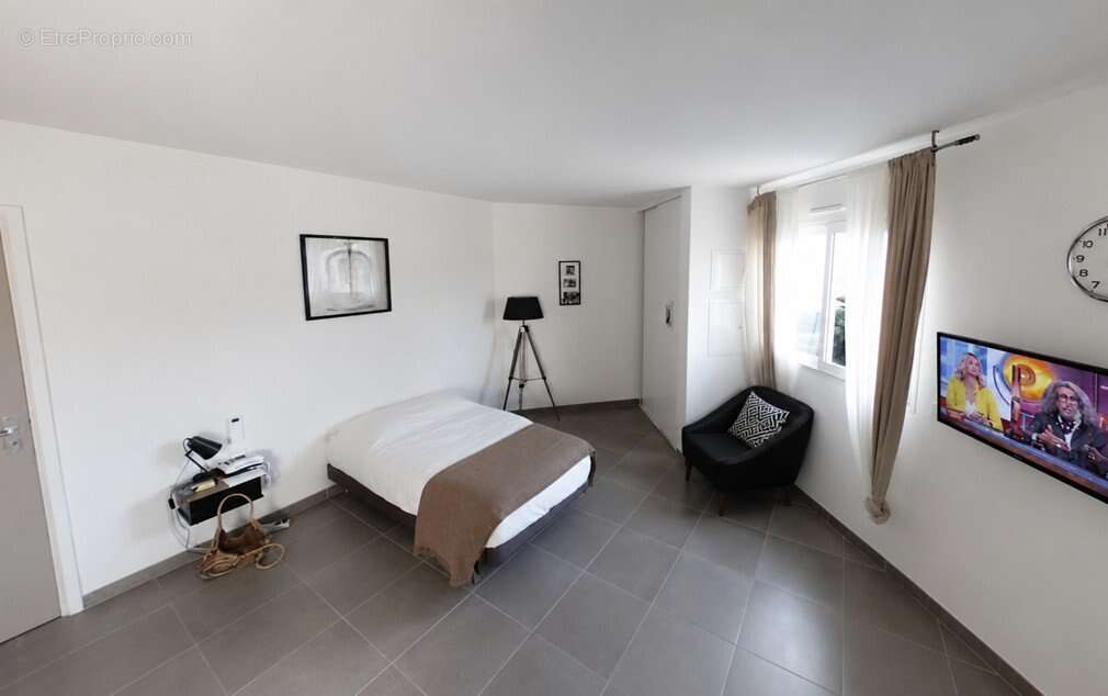INVESTISSEMENT LOCATIF  BORGO  Résidence EHPAD Sainte-Dévote - 6,51 % de rentabilité - photo 2