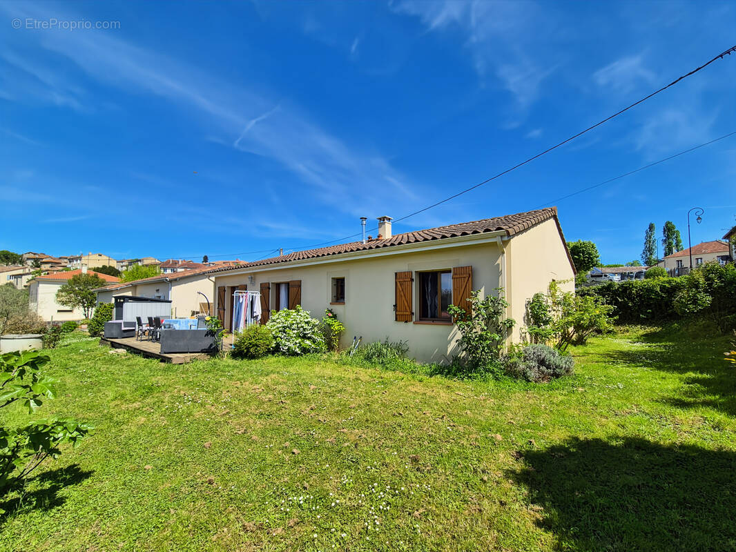 Maison à MAUVEZIN