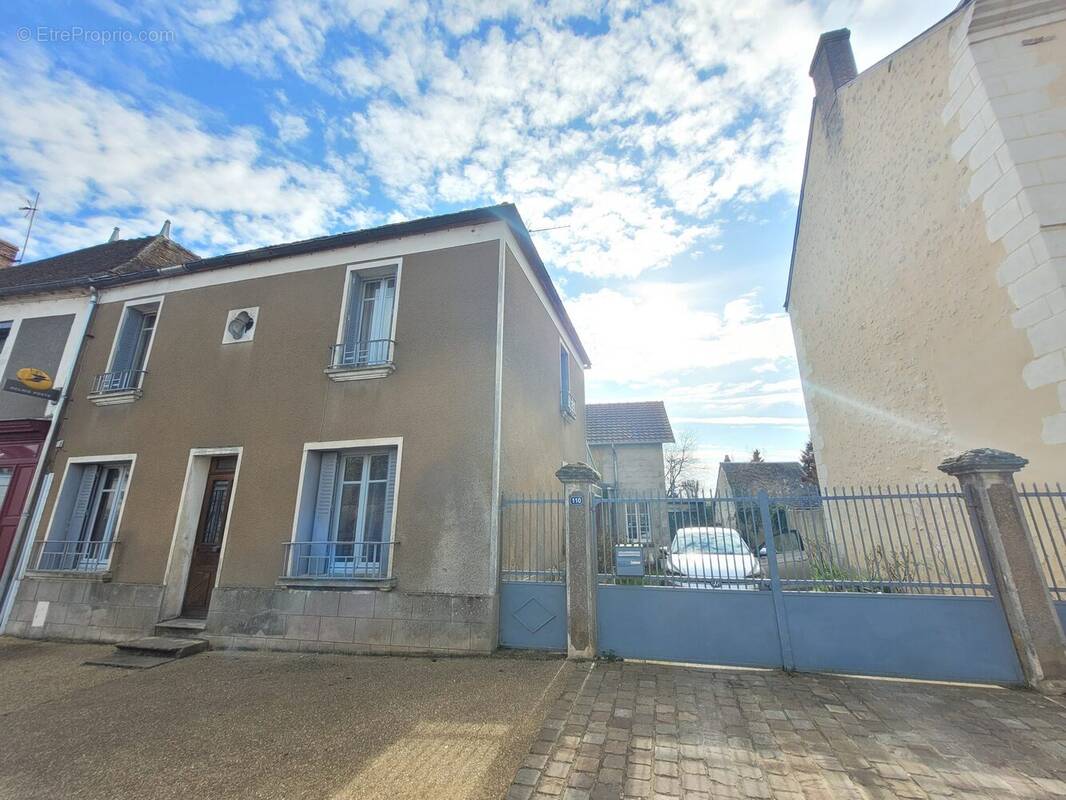 Maison à SAINT-MAURICE-SUR-HUISNE