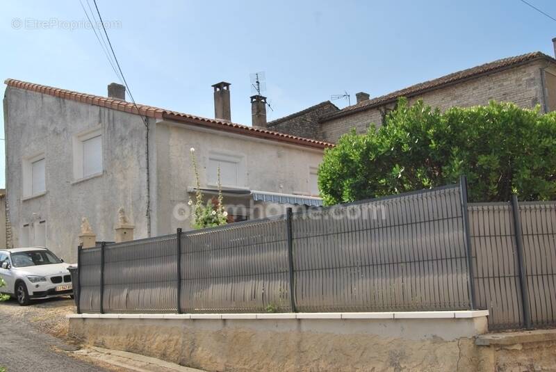 Maison à CHAMPNIERS