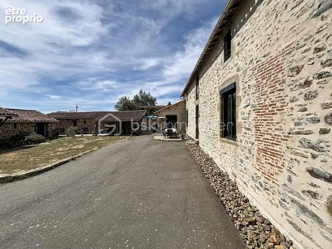 Longère rénovée avec dépendances, grange et parc arboré - photo 29