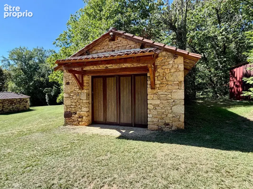 Maison de charme de plain-pied avec 2 roulottes, dépendances et plus de 4 hectares - photo 30