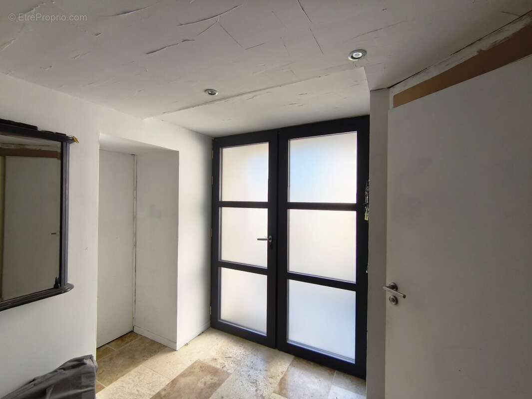 34360 Saint Chinian-Maison loft 240m2-centre - photo 21
